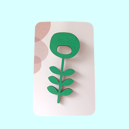 Broches en bois - Fleur scandinave vert évidée